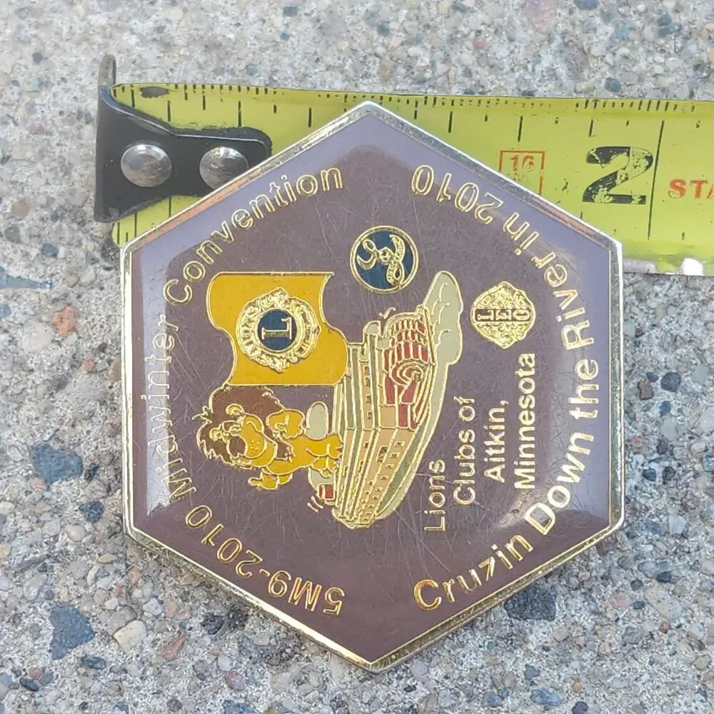 Lions Club 5M9 2010 Midwinter Convention Aitkin Minnesota Riverboat Enamel Pin